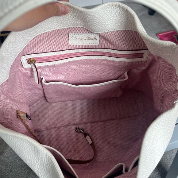 Dooney & Bourke White Pebbled Leather Logo Lock Purse - Picture 10 of 13